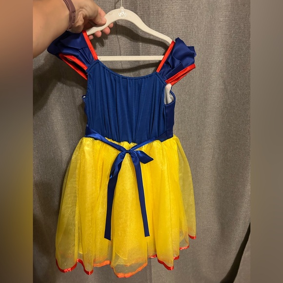 Snow White Princess Dress Costume Size 6-7(140) - Picture 2 of 2